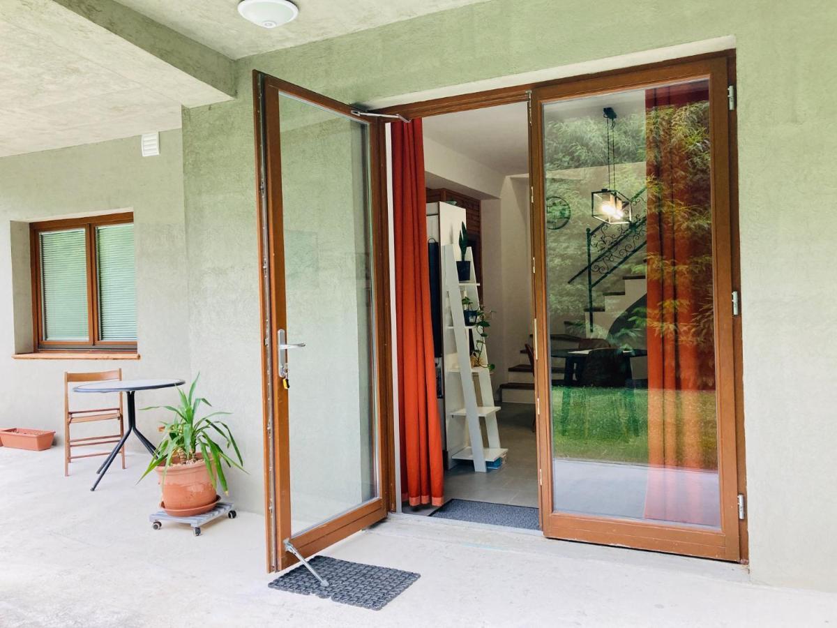 Family House Apartma Мозирье Экстерьер фото