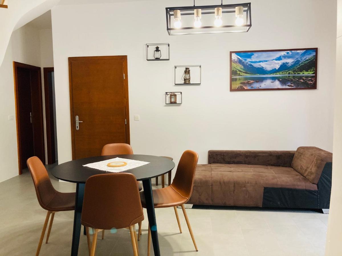 Family House Apartma Мозирье Экстерьер фото